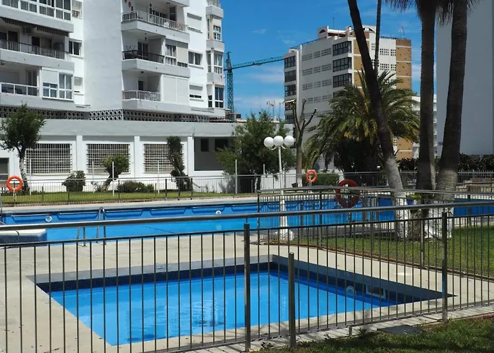 Puerto Marina-Playa Malapesquera